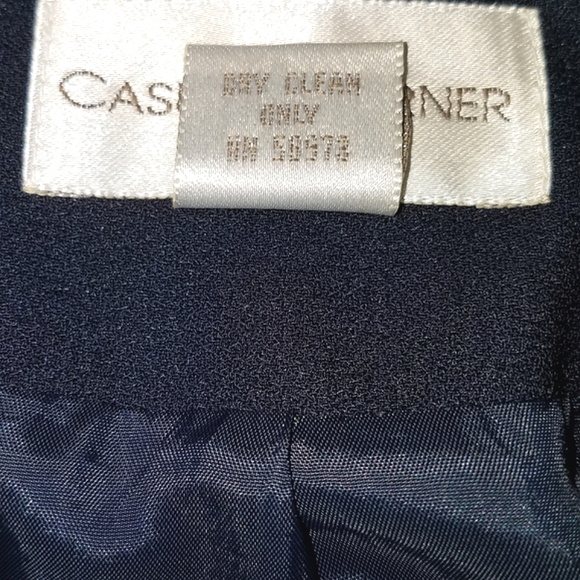 Double-Breasted Crop Jacket Suit - Picture 3 of 12